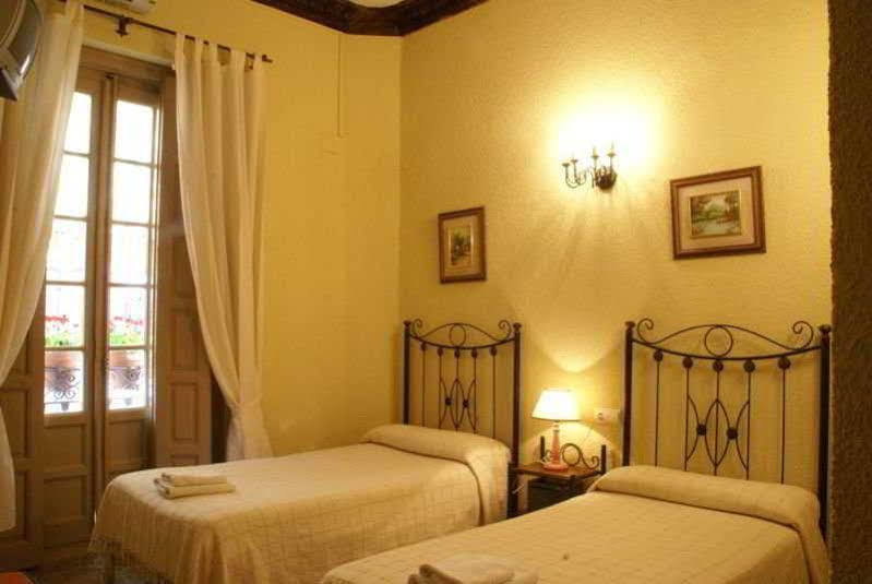 Hostal Van Gogh Sevilla Dış mekan fotoğraf