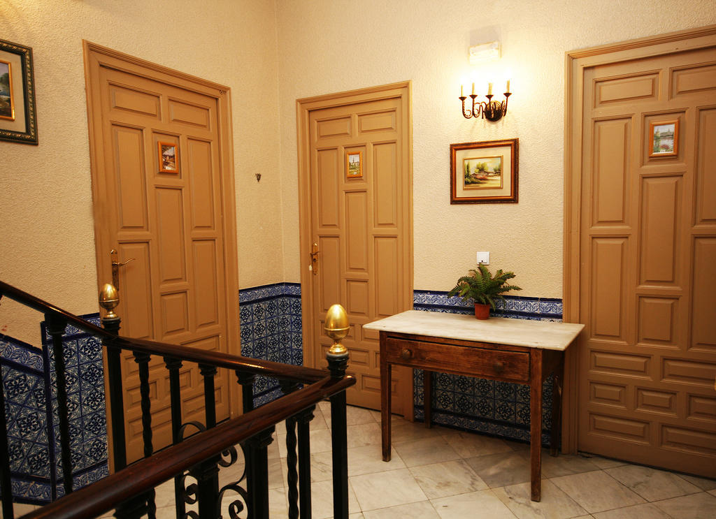 Hostal Van Gogh Sevilla Dış mekan fotoğraf