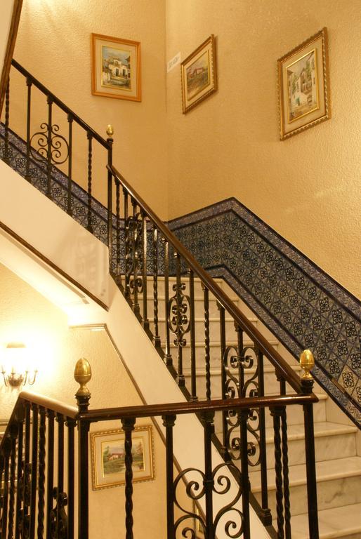 Hostal Van Gogh Sevilla Dış mekan fotoğraf